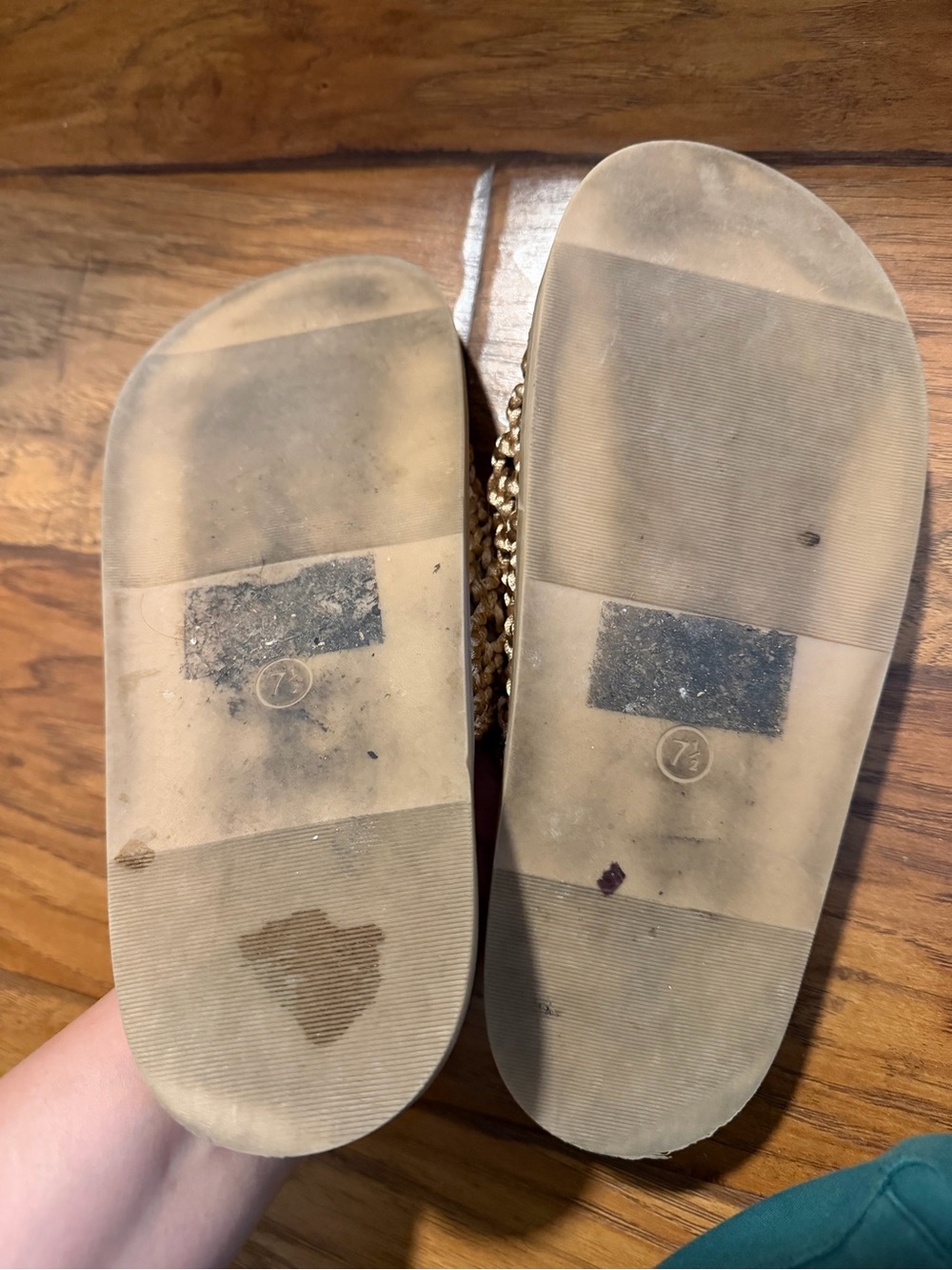 Universal thread sandals - Picture 2 of 2